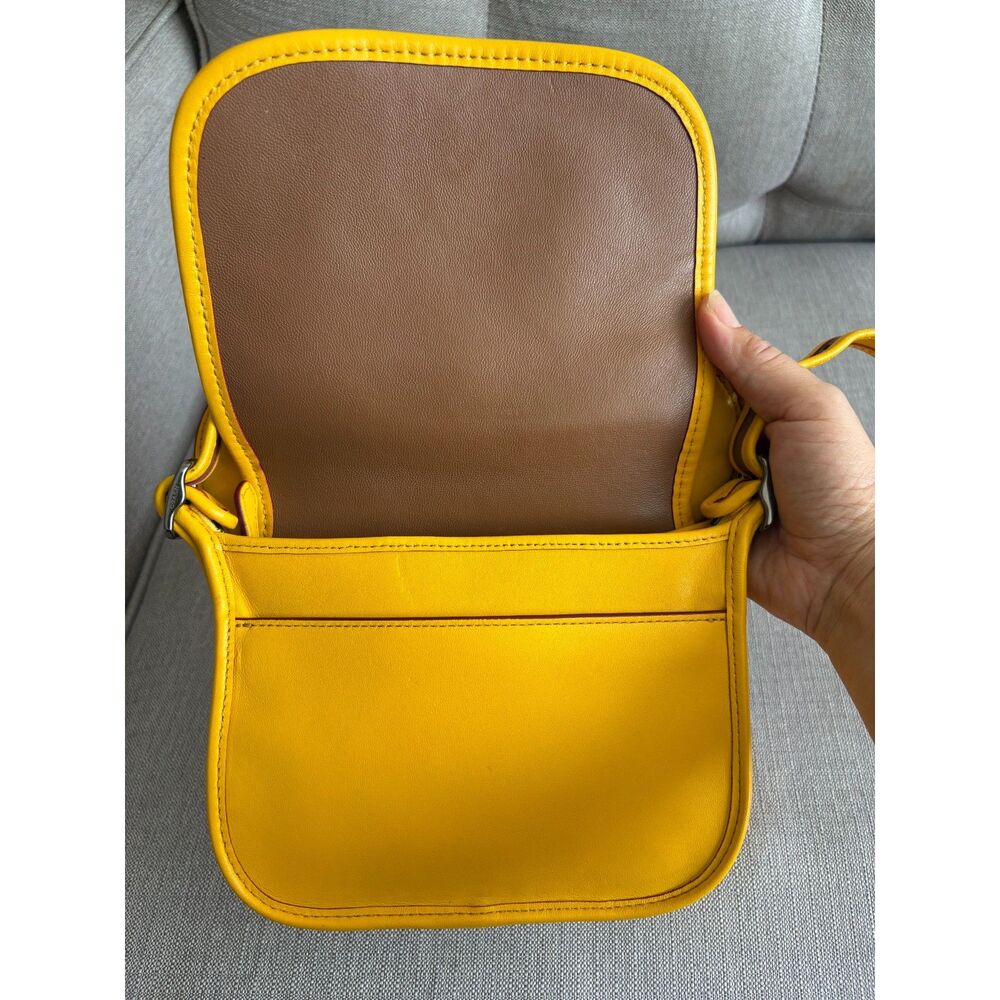 COACH x DISNEY MICKEY MOUSE W/Ears Crossbody Leather Bag Yellow limited edition - Picture 5 of 8